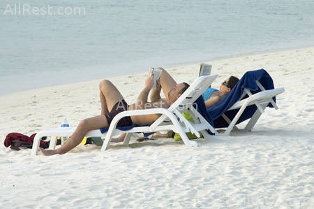 Olhuveli Beach & Spa Resort 4